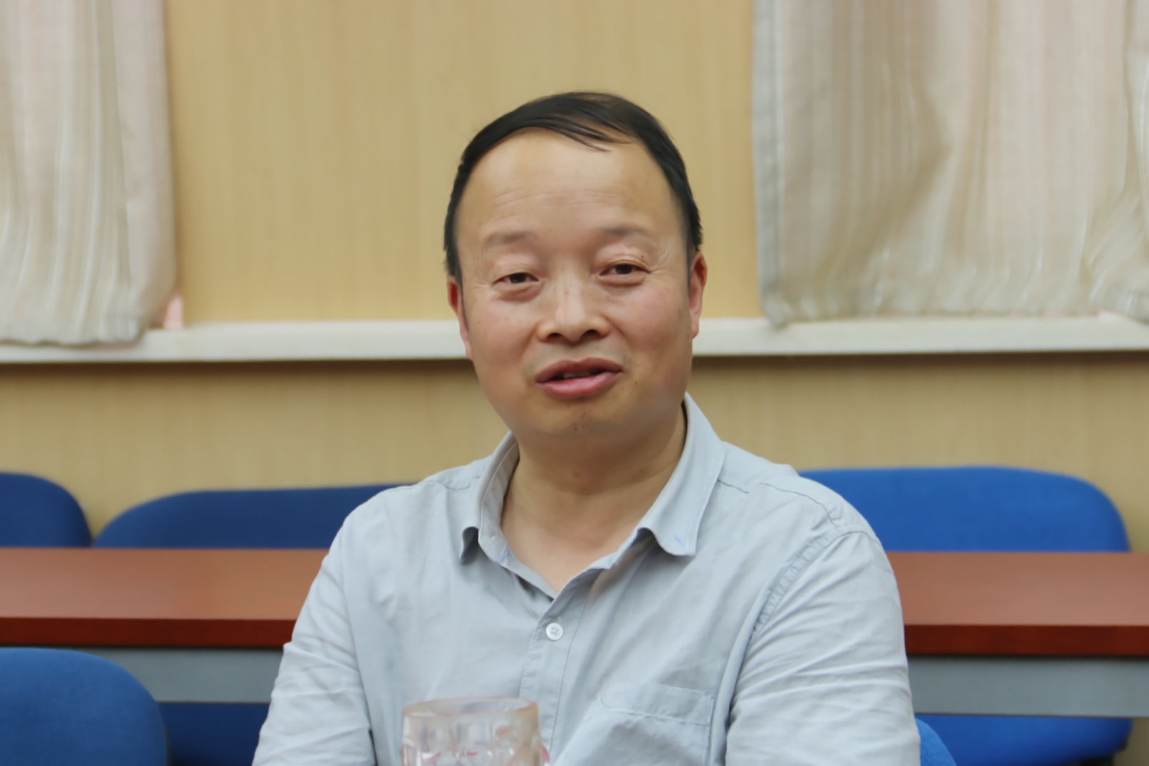 李会录教授介绍材料物理化学主要研究内容