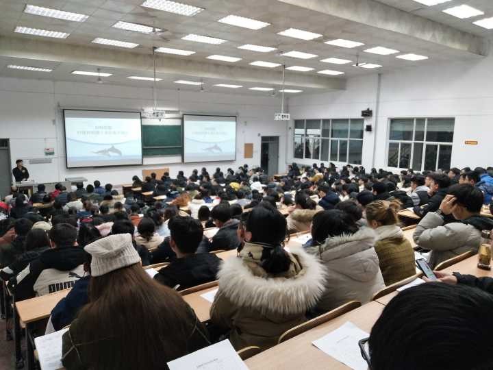 WilliamHill中文官方网站2017级材料类专业分流宣讲会